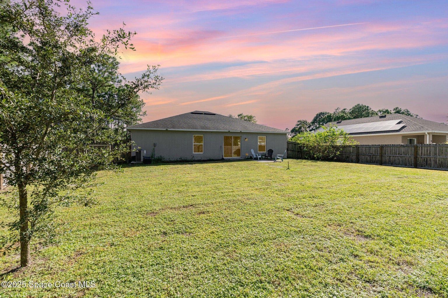 141 Ensenada Street SE, Palm Bay, FL 32909